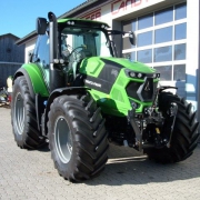 Vorfuehrtraktor Deutz