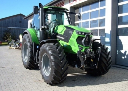 Vorfuehrtraktor Deutz